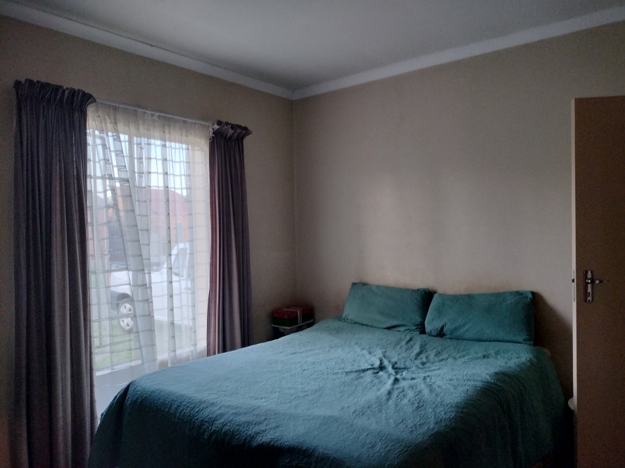 To Let 3 Bedroom Property for Rent in Waterval East North West